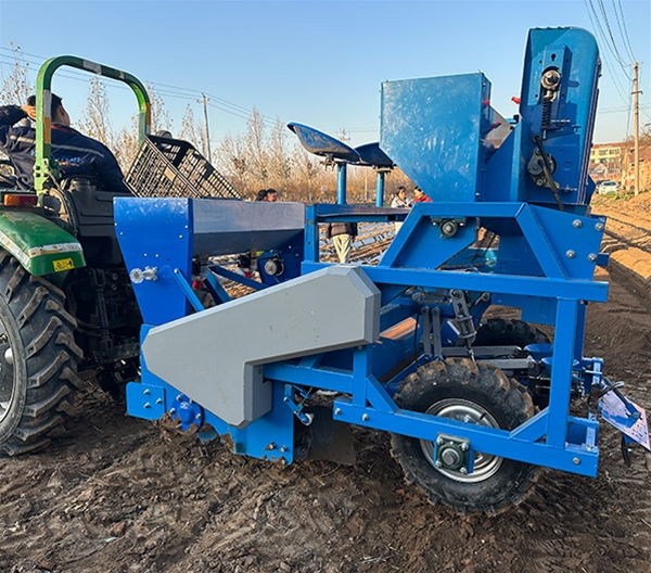 點播式土豆種植機(jī)